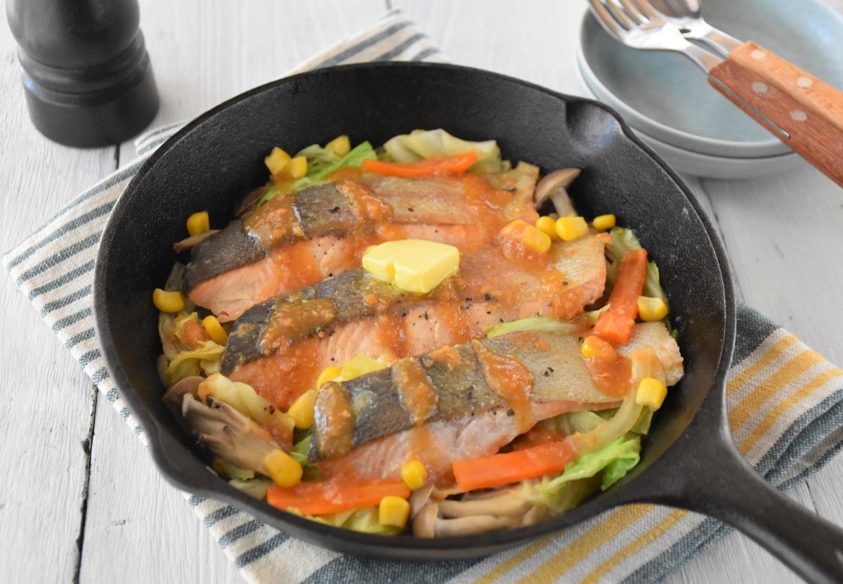 ママちゃんちゃん 野菜もたっぷり！鮭のちゃんちゃん焼き | レシピサイトNadia