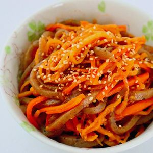 まゆの作ってみた!投稿(【こんにゃくと切り干し大根の韓国風】冷やしても◎戻し不要！)