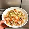 ケの作ってみた!投稿(豚肉とキャベツのおかかバター醤油うどん【#残り野菜】)
