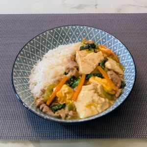 𝔂𝓾𝓶𝓲🍓の作ってみた!投稿(節約食材でも大満足【チンゲン菜と豚こまのとろ旨あんかけ丼】)