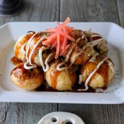 関西人夫婦が作る♩カリッもち♩【米粉たこ焼き】