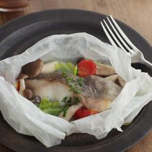 白身魚の紙包み焼き