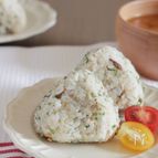 あじの干物と青じそのおにぎり