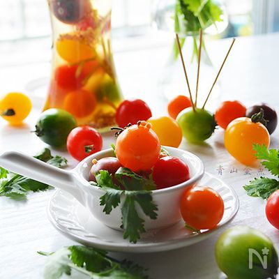 どこからか香るパクチー♪ カラフルトマトのパクチーピクルス