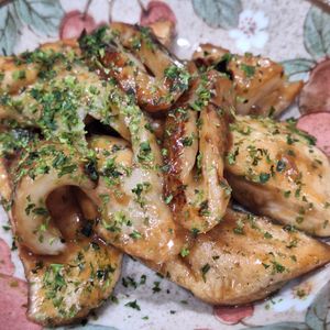 ななももママの作ってみた!投稿(【鶏むねとちくわの海苔バター照り焼き】これ絶品！節約おかず)