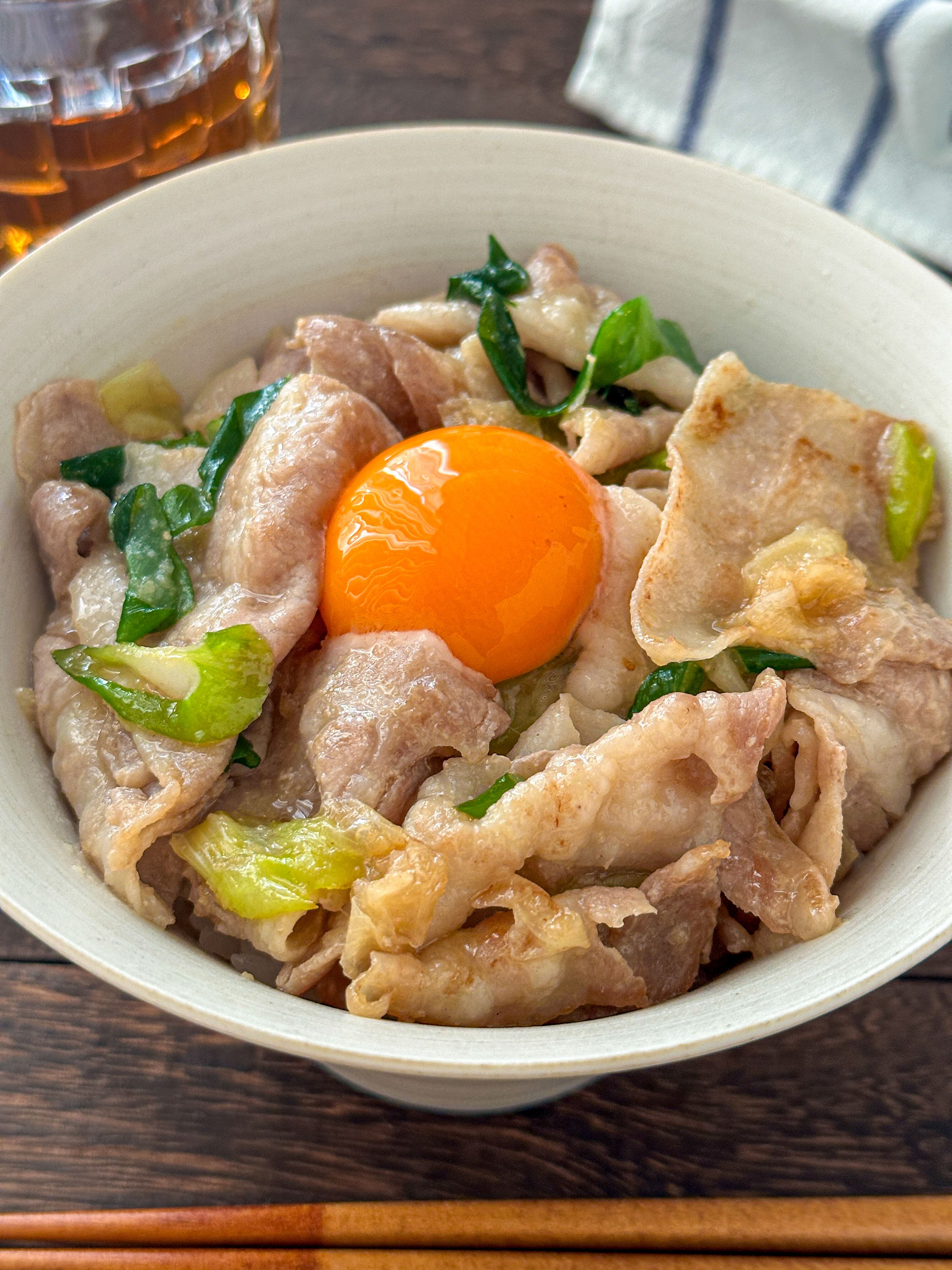 ガッツリ♡簡単で絶品！【スタミナ丼】 | レシピサイトNadia