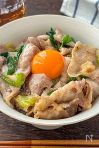 ガッツリ♡簡単で絶品！【スタミナ丼】