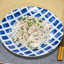 大根とささみ肉の甘酸っぱサラダ