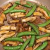 焼肉のたれで！スナップエンドウとしめじのカレー炒めの工程5