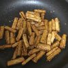 491982の作ってみた!投稿(【甘辛ごぼう炒め】今晩のおつまみはこれ!一味マヨが最高♡)