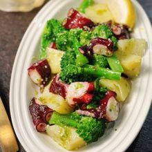 【タコと野菜のバジルソースサラダ】ワインに合う♡簡単デリ風♪