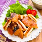 【ぶりと白ネギの甘辛ガーリック照り焼き】甘辛味で食べやすい◎