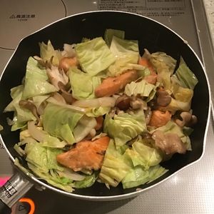 808583の作ってみた!投稿(【鮭ときのこの味噌マヨ炒め】ごはんが進む！簡単お魚おかず♪)