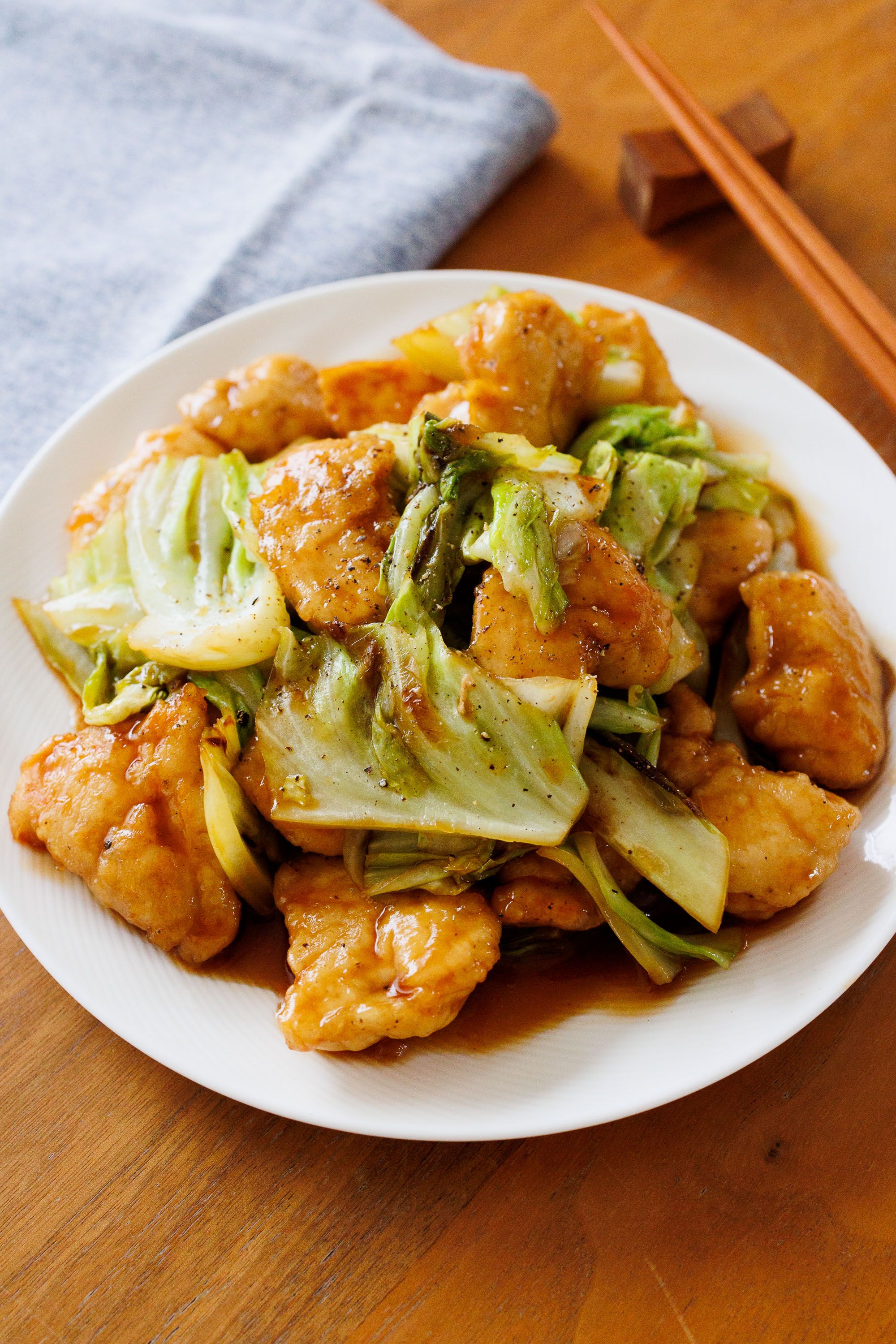 鶏肉とキャベツのうまだれ炒め