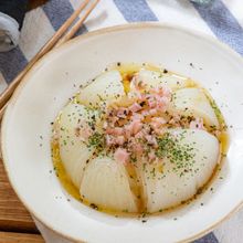 丸ごと！とろとろ★新玉ねぎのレンジ蒸し