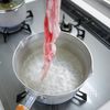 残った味噌汁にちょい足し具材で「にゅうめん」の工程1