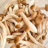 焼くのがポイント◎しめじの海苔和えの工程2