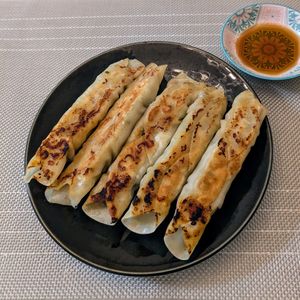 𝔂𝓾𝓶𝓲🍓の作ってみた!投稿(パリパリ美味しい！ニラたっぷり棒餃子)