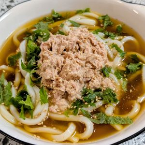 まゆのの作ってみた!投稿(【さっぱりコク旨冷やしカレーうどん】スープまで飲み干す♪)