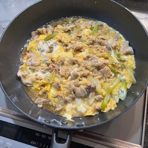 ちょちょ♩の作ってみた!投稿(サクッと満足♩豚こま他人丼)