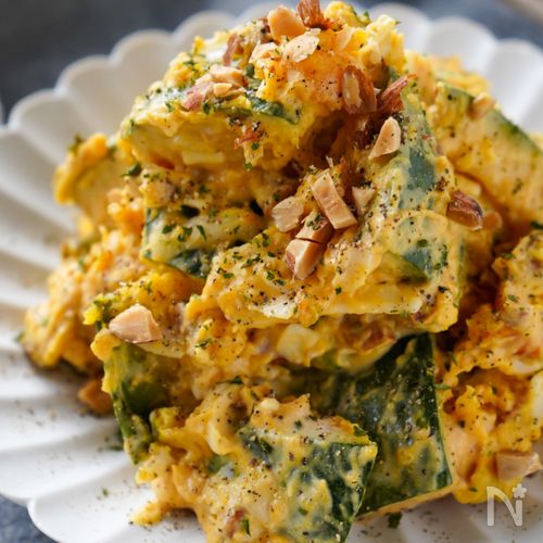 レンジで完成✨『濃厚デリ風サラダ』止まらない♡抱えて食べたい