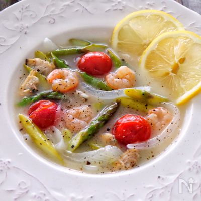 ［海老とアスパラの塩麹レモンスープ］さっぱり味！おもてなしに