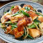 包丁いらず♪厚揚げと野菜の韓国風ピリ辛炒め