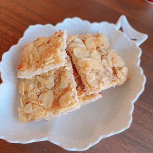 よしりんの作ってみた!投稿(バターなし！米粉で作るフロランタン)