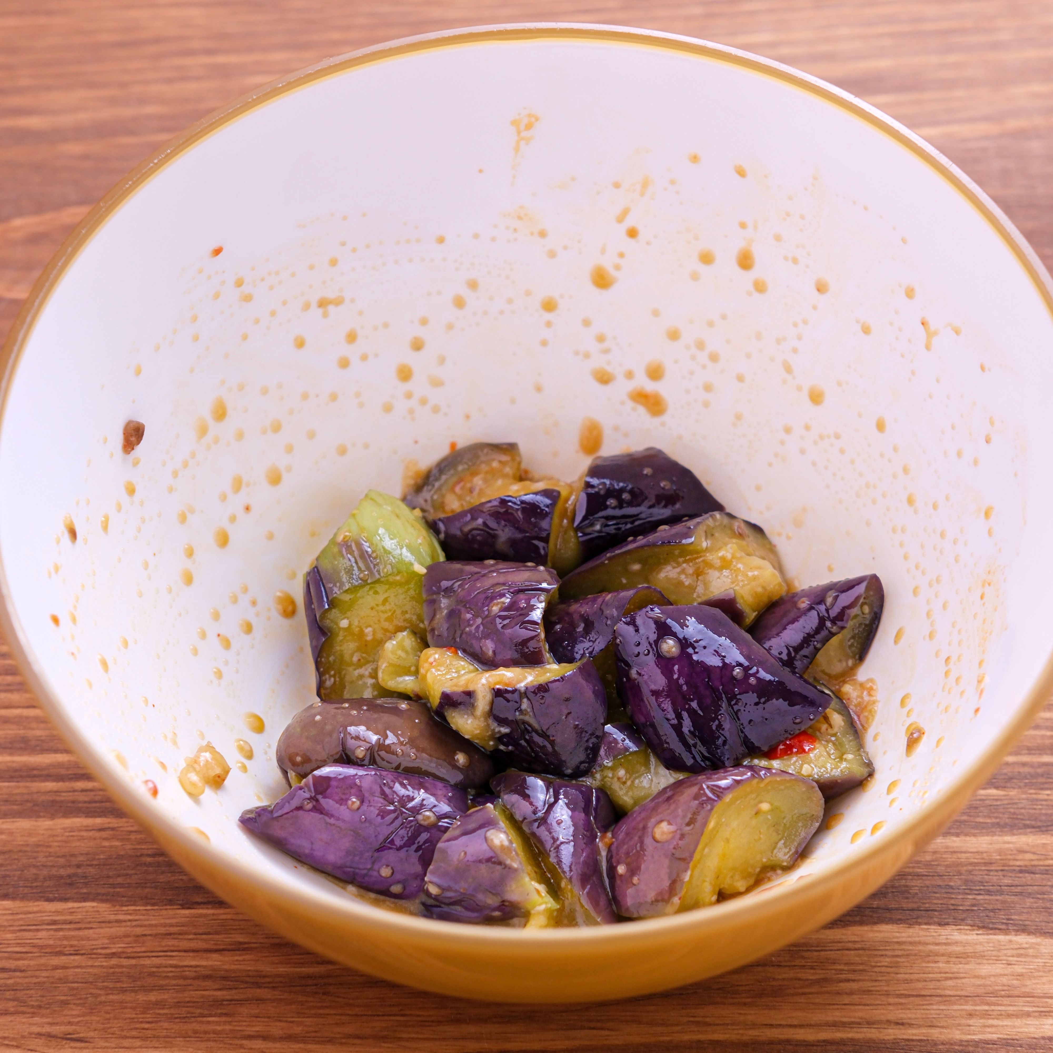 なすの辛味噌和え】レンチンで♪色良く仕上がる簡単なす副菜