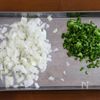 【味付けこれ一発!】やみつきバジル炒飯♪想像以上にウマい!の下準備