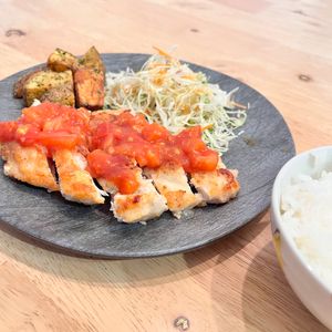 1457235の作ってみた!投稿(ワンパン10分！【鶏むねチキンステーキ☆トマトガーリック】)