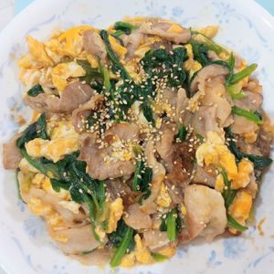 milkの作ってみた!投稿(【豚玉ほうれん草のとろみ炒め】ほうれん草嫌いな娘が完食！)
