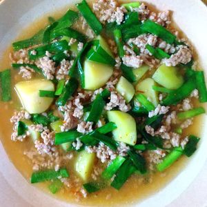 チョロリスの作ってみた!投稿(【じゃがニラ麻婆】ご飯が止まらない♡ほくほくとろとろおかず♪)