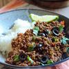 中南米の牛肉トマト炒め【ピカディージョ】ご飯にかけて