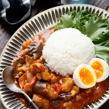 夏野菜たっぷり！無水チキンカレー【#作り置き#冷凍保存】