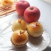 ころんとかわいい!りんごとクリームチーズパン