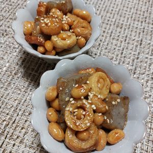 よっこの作ってみた!投稿(【蒟蒻とお豆さんのうま煮】作り置き/お弁当に♡︎)