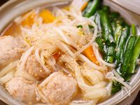 行列のうどんそば②鶏のうま塩ゆずぽん煮込みうどん🤩🍜