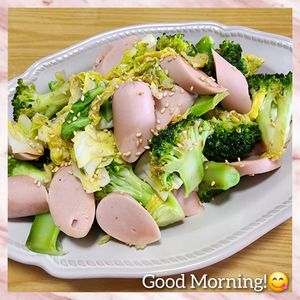 ナムディの作ってみた!投稿(【5分de簡単】ブロッコリーと魚肉ソーセージの焼きナムル♪)