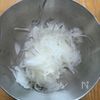【子供爆食♡︎オニオンツナサラダ】和えるだけ！5分レシピの下準備