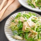 【主材料２つ！】豆苗とサラダチキンのナムル仕立て
