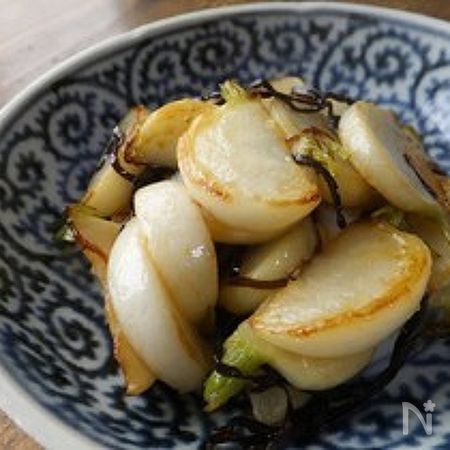カブの塩昆布オリーブオイル炒め By 小澤 朋子 レシピサイト Nadia ナディア プロの料理家のおいしいレシピ
