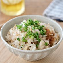 しょうが香る、鶏の炊き込みご飯