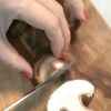 カリカリ食感がたまらない‼︎『しいたけの唐揚げ』の工程1