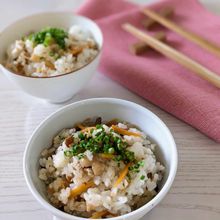【かしわ飯】骨付き手羽中で旨味アップ!混ぜるだけで作りやすい