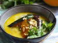 タイ風だけど辛くない【かぼちゃのエスニックスープ】