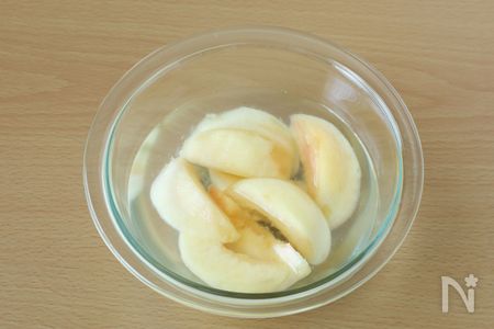 松井さゆりさんの桃の変色を防ぐ方法