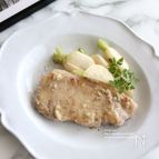 豚肉とカブのソテー　ゴルゴンゾーラソース