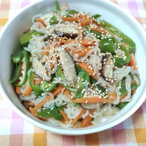M＊Pの作ってみた!投稿(旨味たっぷり♡【しらたきと野菜のチャプチェ風炒め】腸活にも◎)