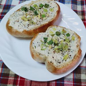 M＊Pの作ってみた!投稿(シラスとクリームチーズの和風イングリッシュマフィン)